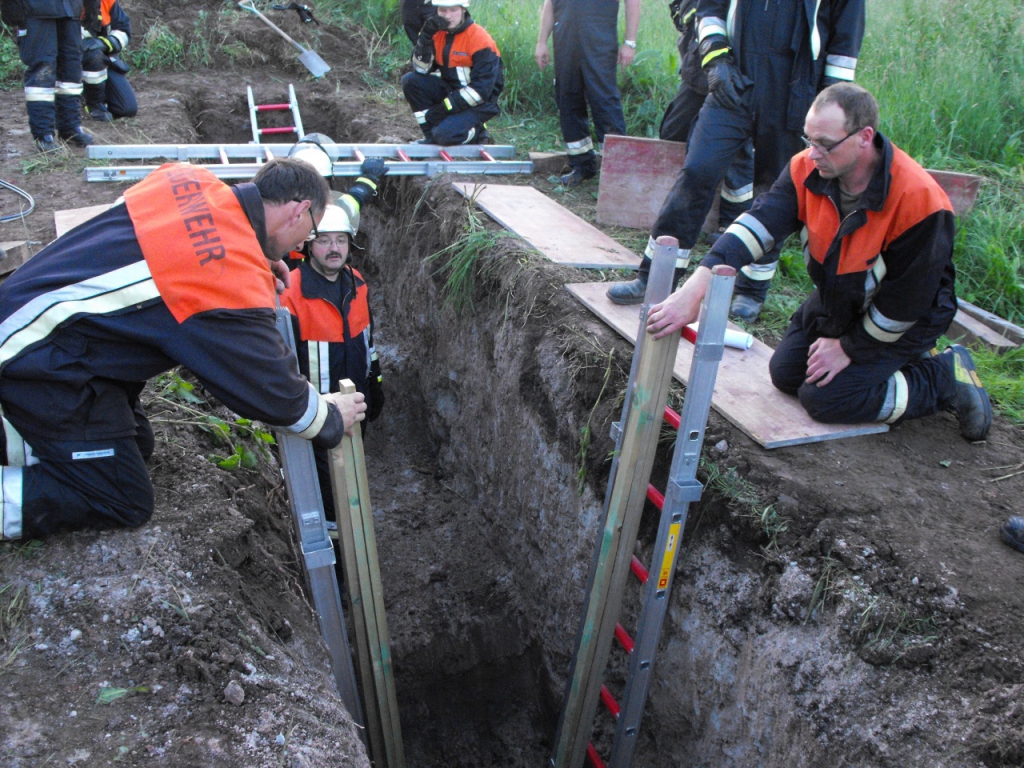 Übung Tiefbauunfall