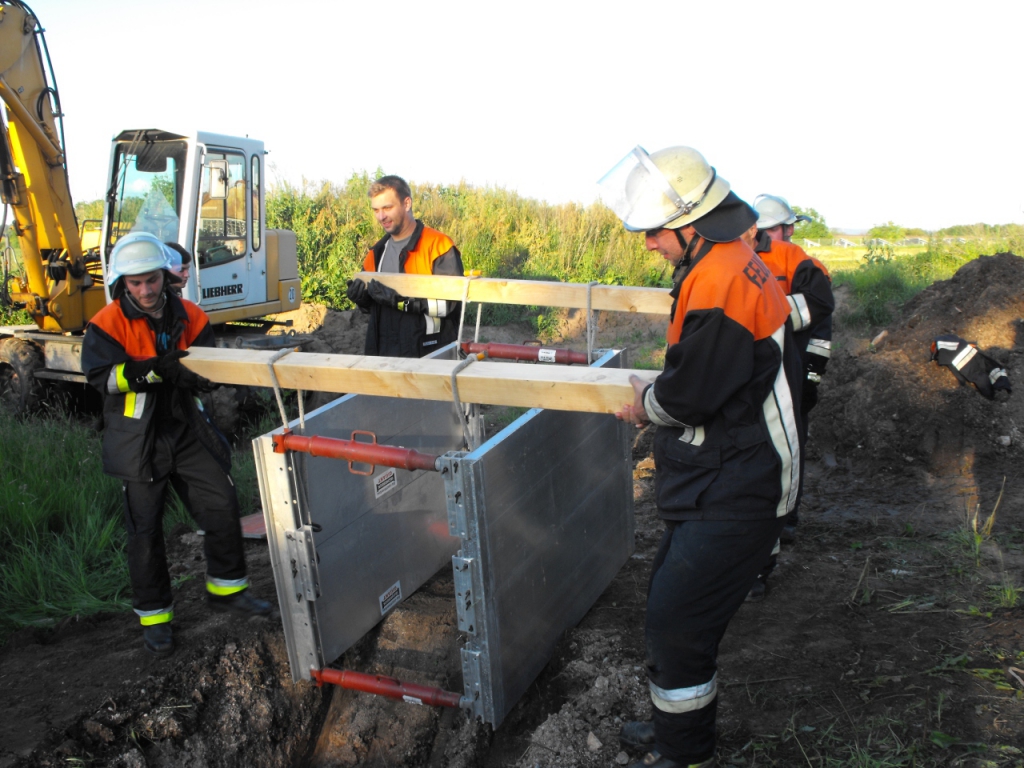 Übung Tiefbauunfall